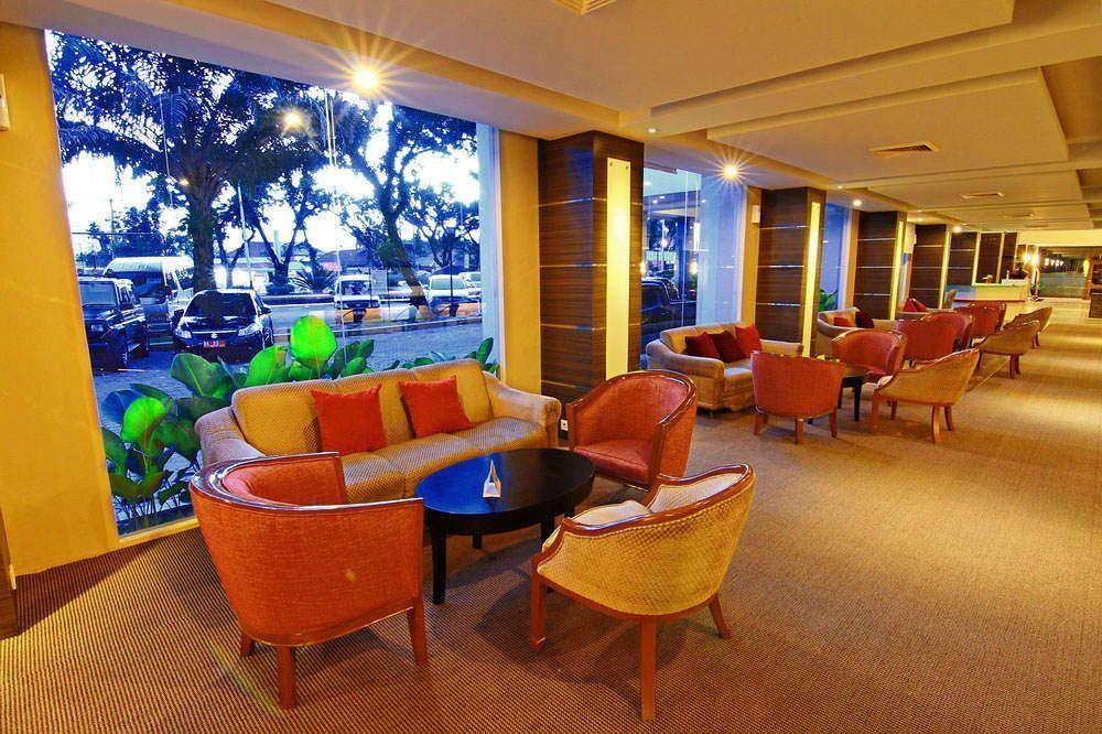 Pangeran Beach Hotel Padang  Exterior foto